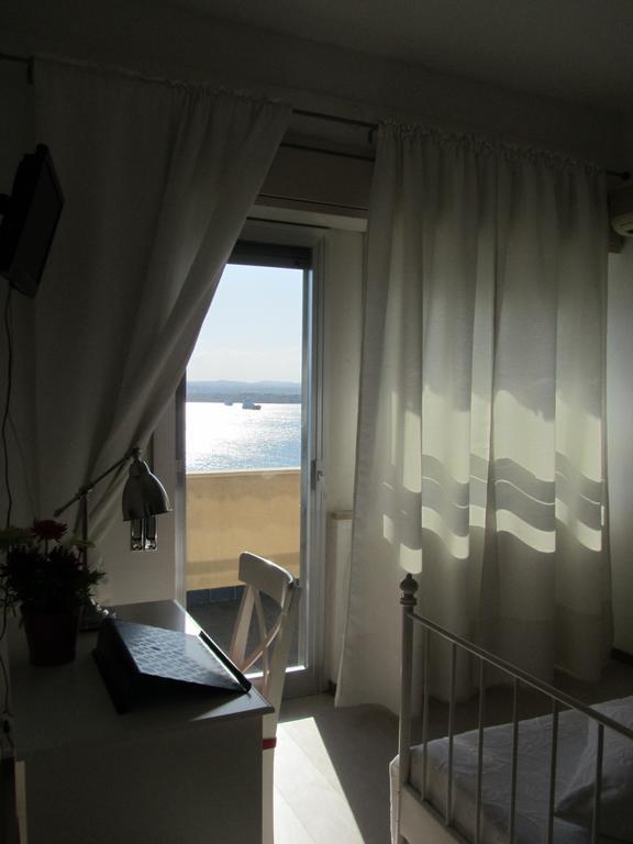 Mare Di La Finestra Sul Porto Augusta