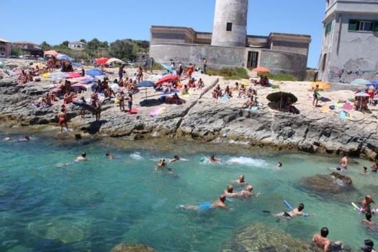 Mare Di La Finestra Sul Porto Frühstückspension
