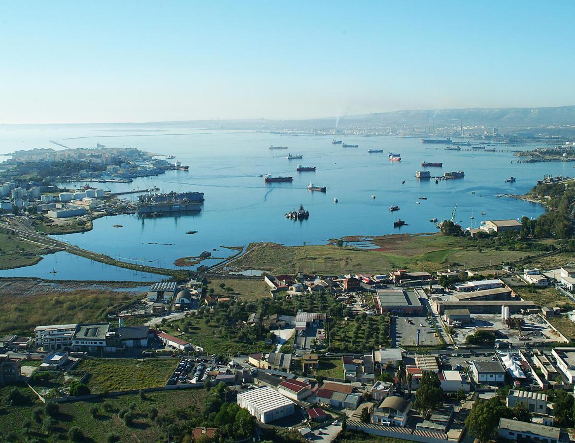 Mare Di La Finestra Sul Porto Frühstückspension Augusta